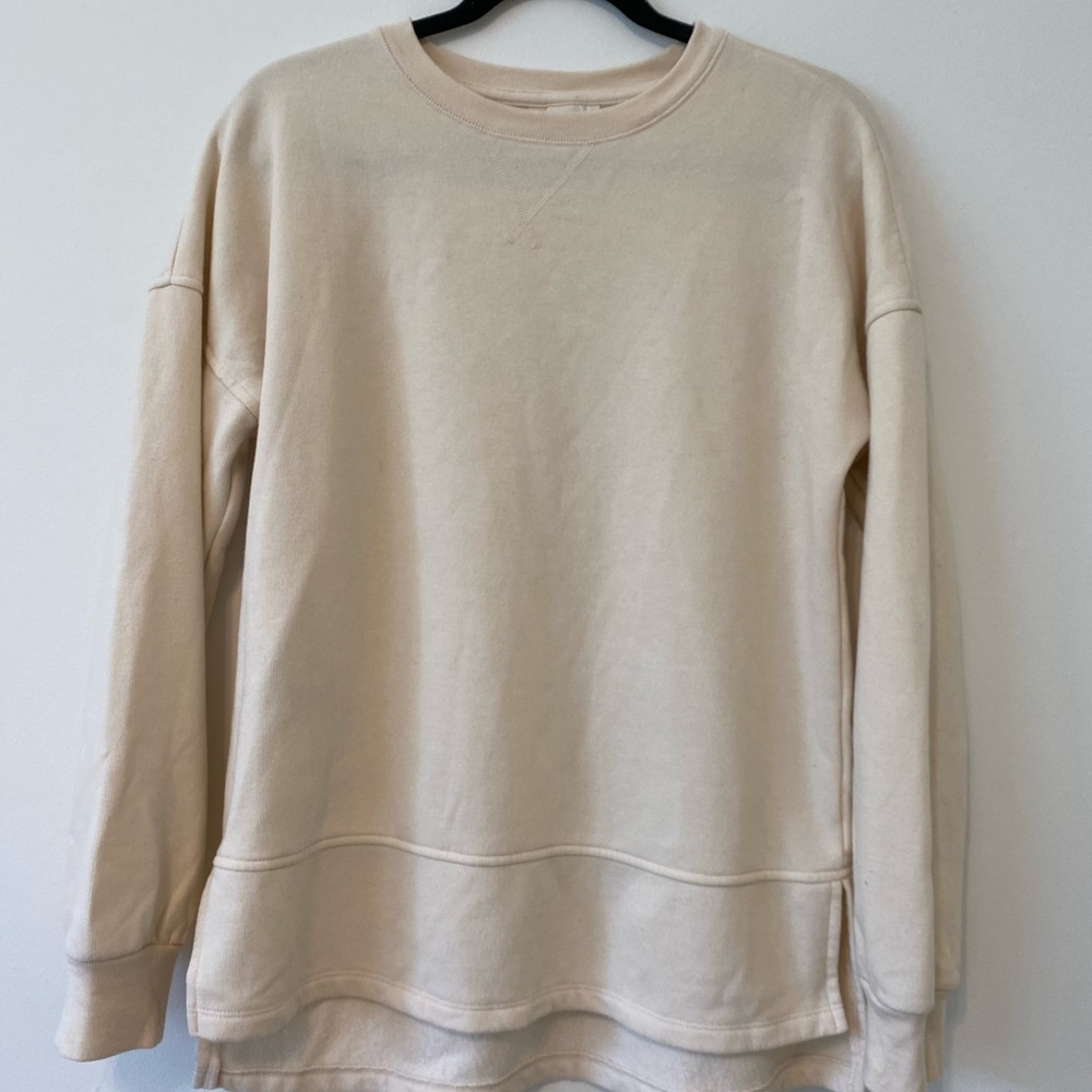Universal Thread sweatshirt - Picture 3 of 3